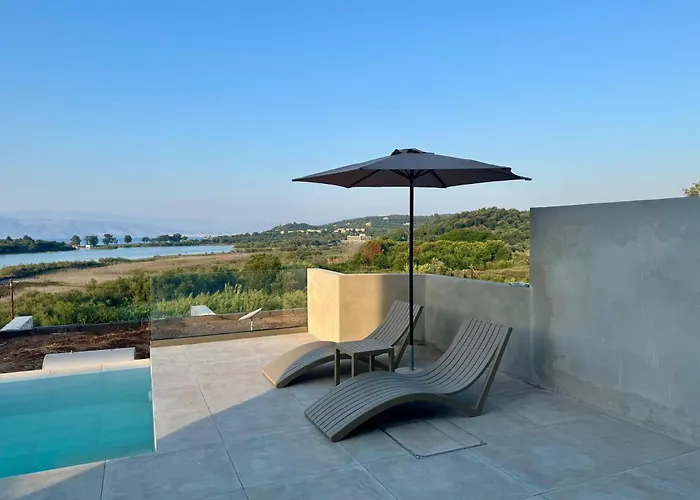 Emys By Posarellivillas Villa